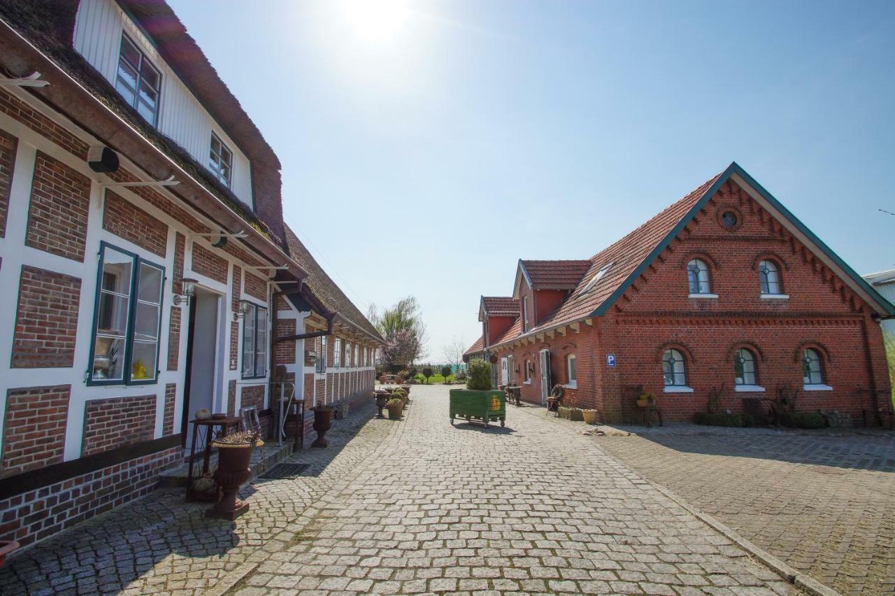 Ferienwohnungen auf dem Carlshof in Jork - Altes Land Exterior foto